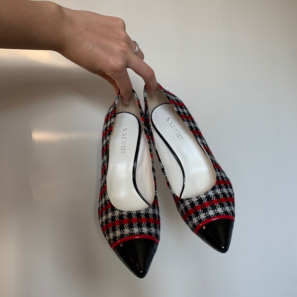 NINE WEST | Houndstooth Tweed Pumps - Picture 4 of 5